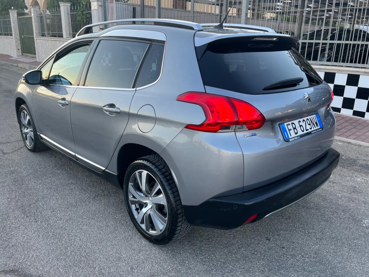 Peugeot 2008 BlueHDi 100 Allure Unipro 2015