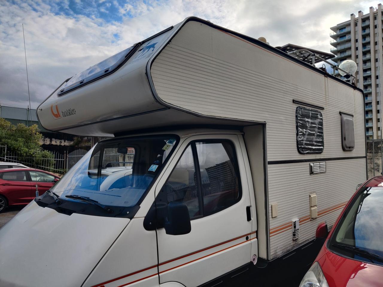 Ford tranist 2.gasolio Camper km 36.000