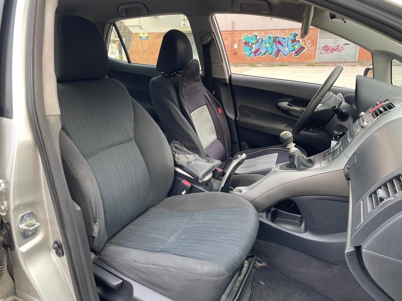 Toyota Auris 2.0 DIESEL 5 porte IN OTTIME CONDIZIONI