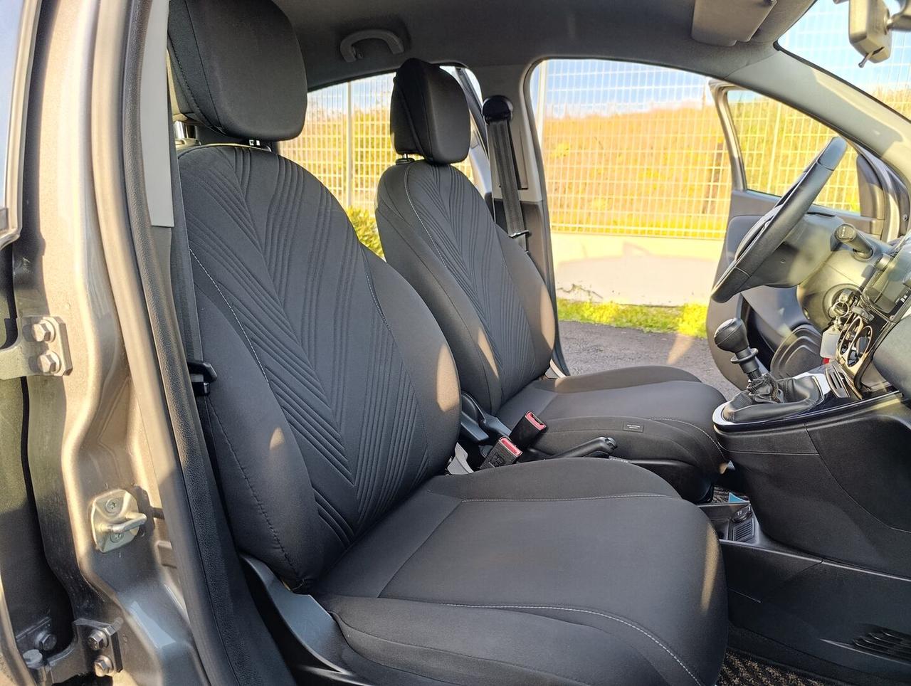 Lancia Ypsilon III 1.0 firefly hybrid Gold s&s 70cv