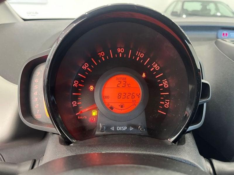 Toyota Aygo Aygo 5p 1.0 x-play tss