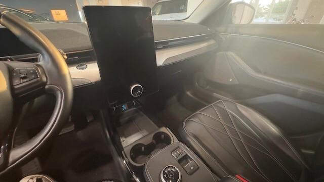 Ford Mustang Mach-E Extended Range 294 CV