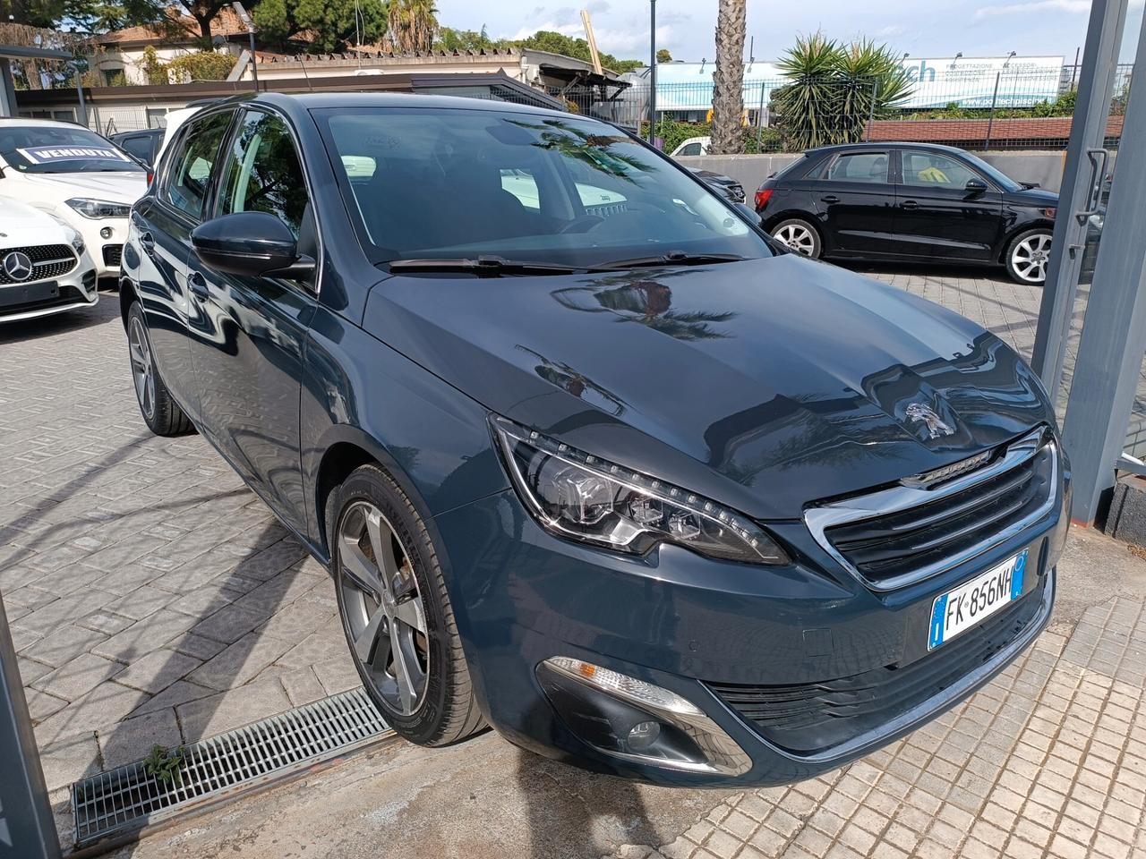 Peugeot 308 BlueHDi 120 S&S EAT6 Allure