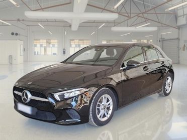 MERCEDES-BENZ A 180 d Automatic Business Extra 5 PORTE