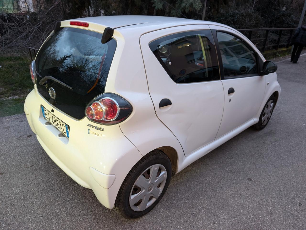 Toyota Aygo 1.0 12V VVT-i 5 porte Now Connect