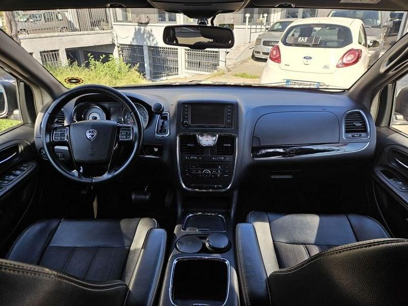 Lancia Voyager 2.8L 177cv Autom. S 7POSTI