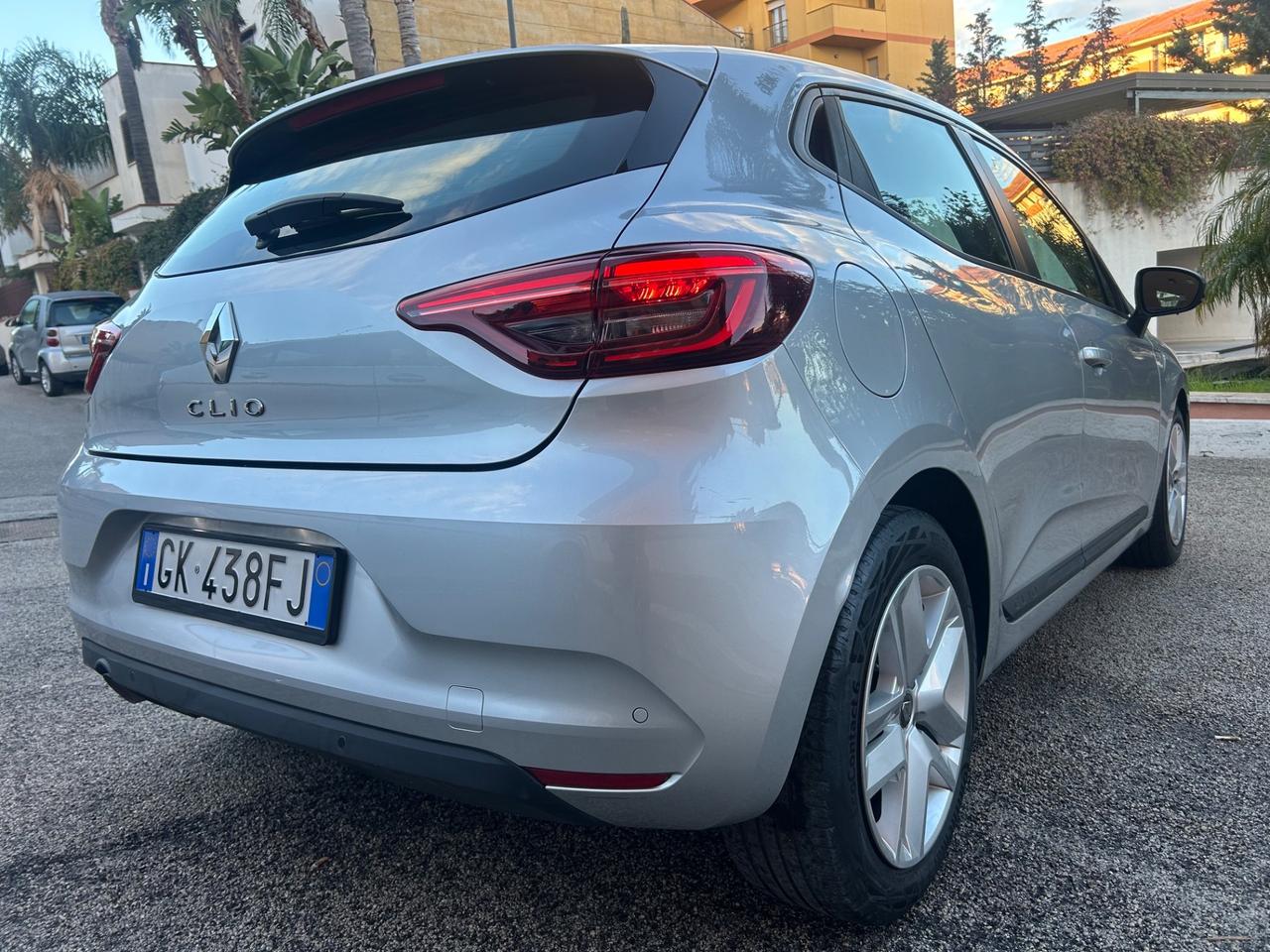 Renault Clio 1.0 BENZ IDEALE PER NEO PATENTATI