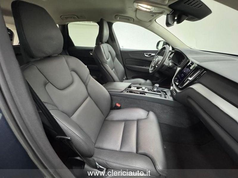 Volvo XC60 B4 (d) AWD automatico Plus Dark