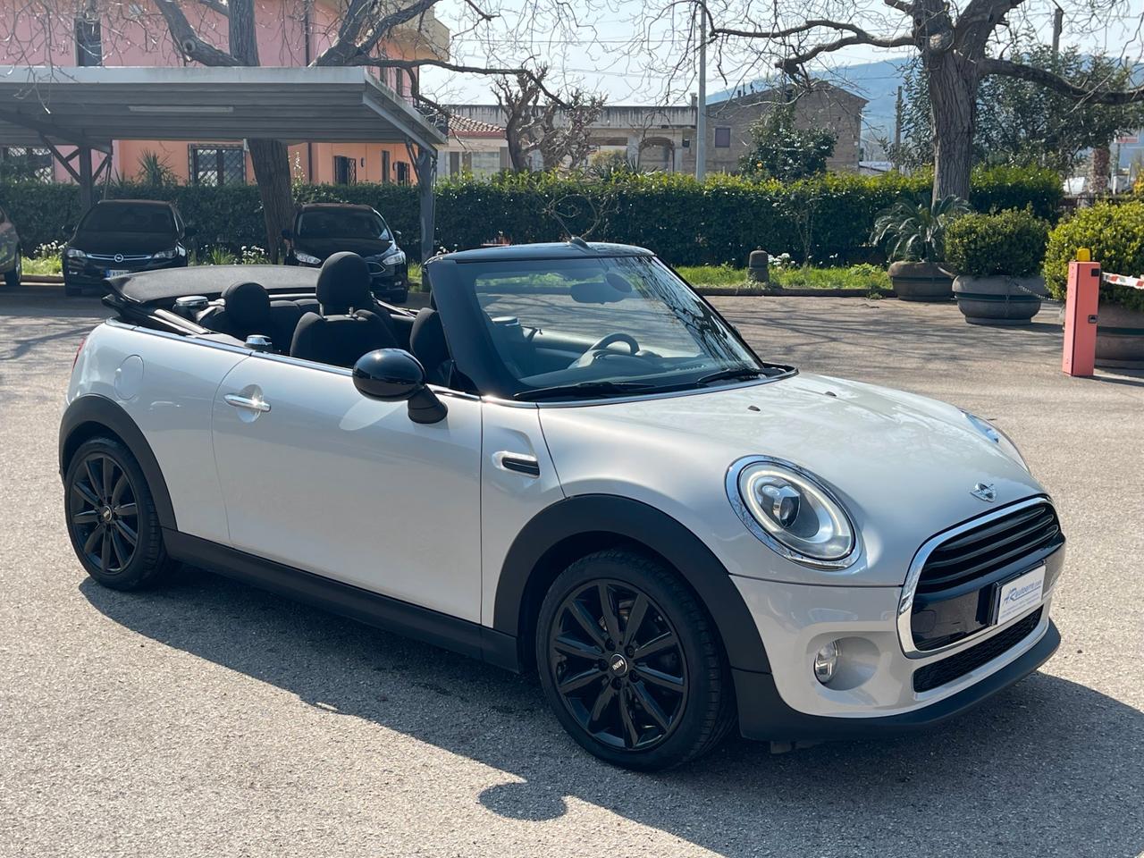 Mini Mini 1.5 Cooper D Cabrio