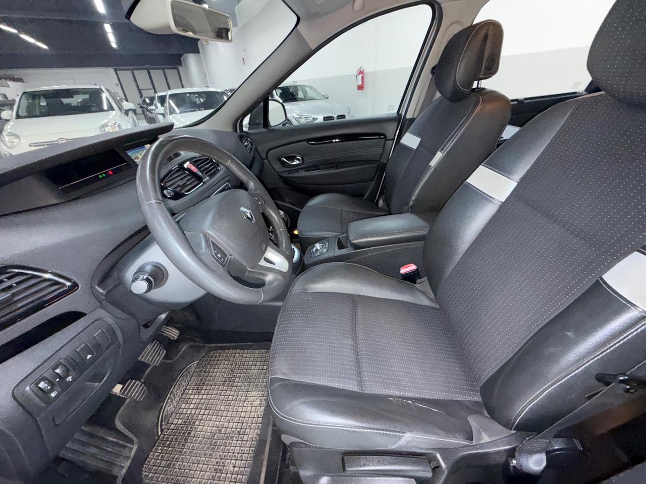 Renault Scenic Scénic X-Mod 1.9 dCi 130CV Luxe