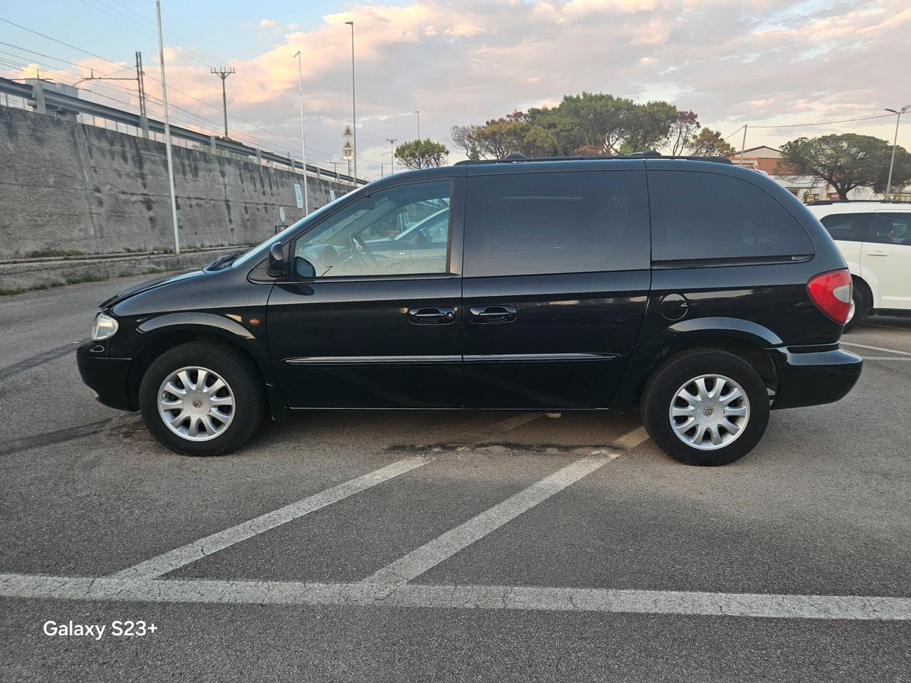 Chrysler Voyager 2.5 CRD cat LX Leather