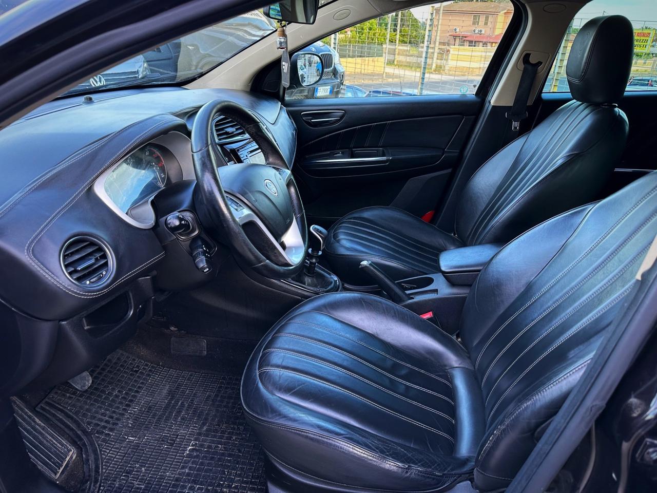 Lancia Delta 2.0 MJT DPF Platinum Garanzia 12 Mesi
