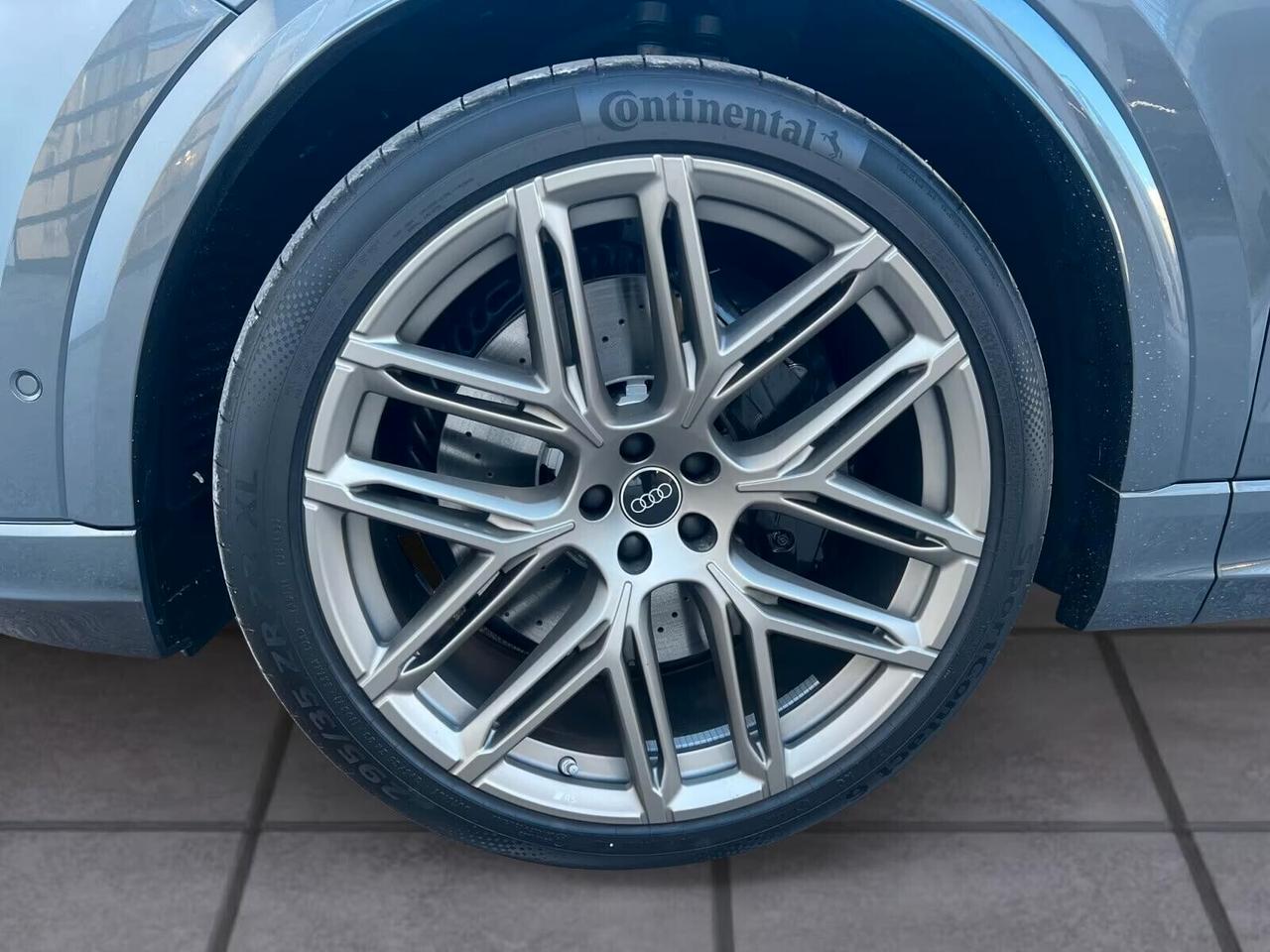 Audi RSQ8 TFSI FACELIFT
