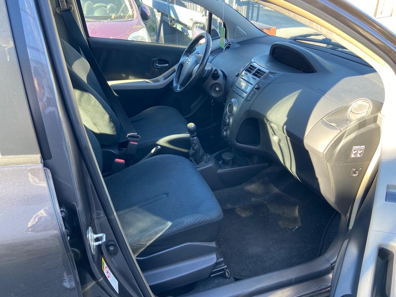 Toyota Yaris 1.4 D-4D DPF 5 porte