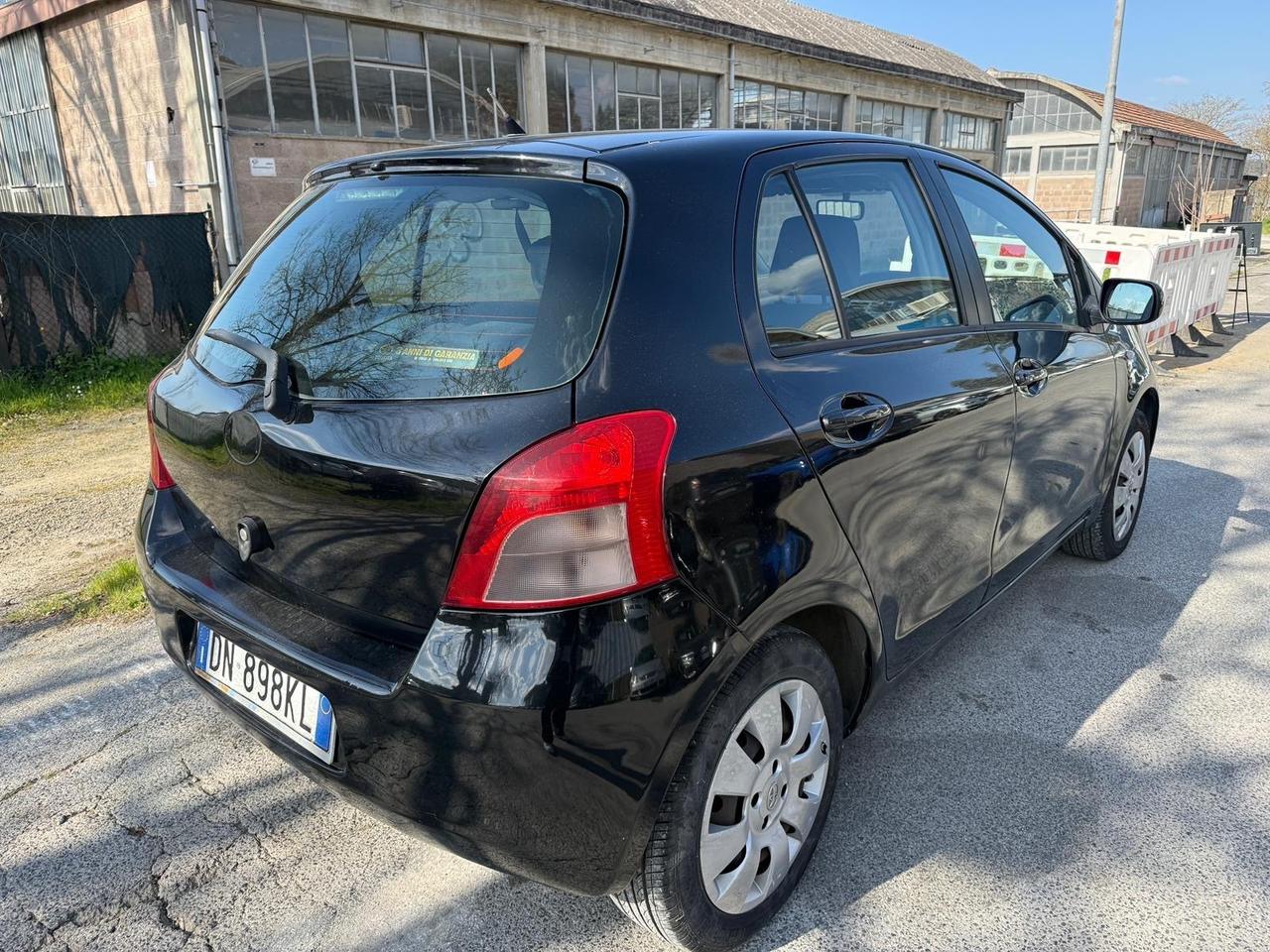 Toyota Yaris 1.0 BENZ GPL 128.000 KM