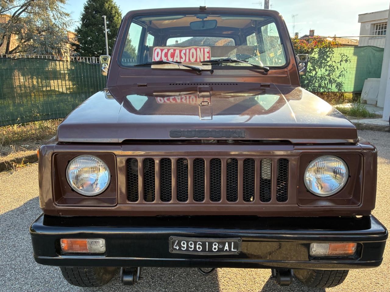 Suzuki SJ 410 SJ410 Berlina De Luxe
