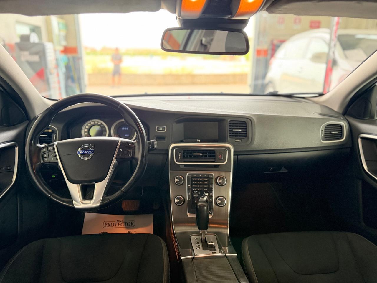 Volvo V60 D3 Geartronic Summum
