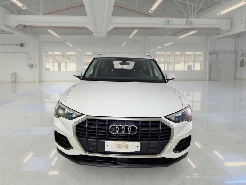 AUDI Q3 35 TDI S tronic Business