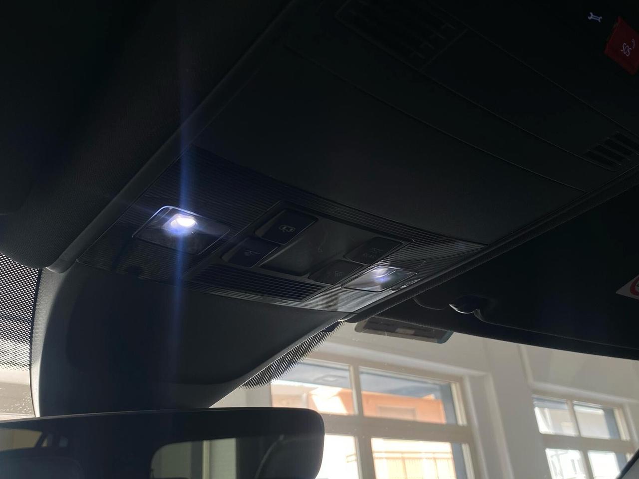 Volkswagen Tiguan 2.0 TDI 200 CV DSG 4MOTION R – IVA inclusa nel prezzo – KM Reali