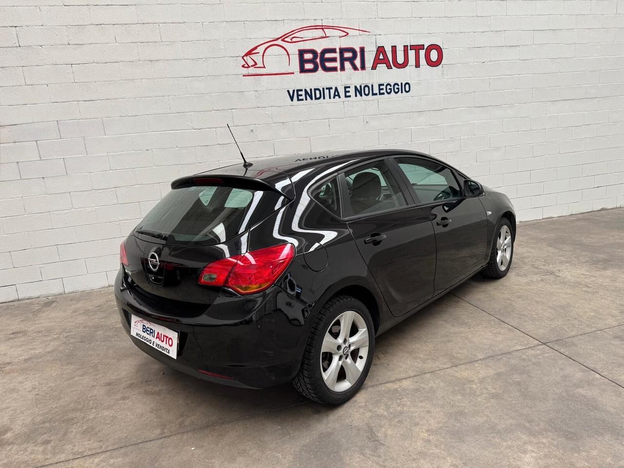 Opel Astra 5 porte Elective