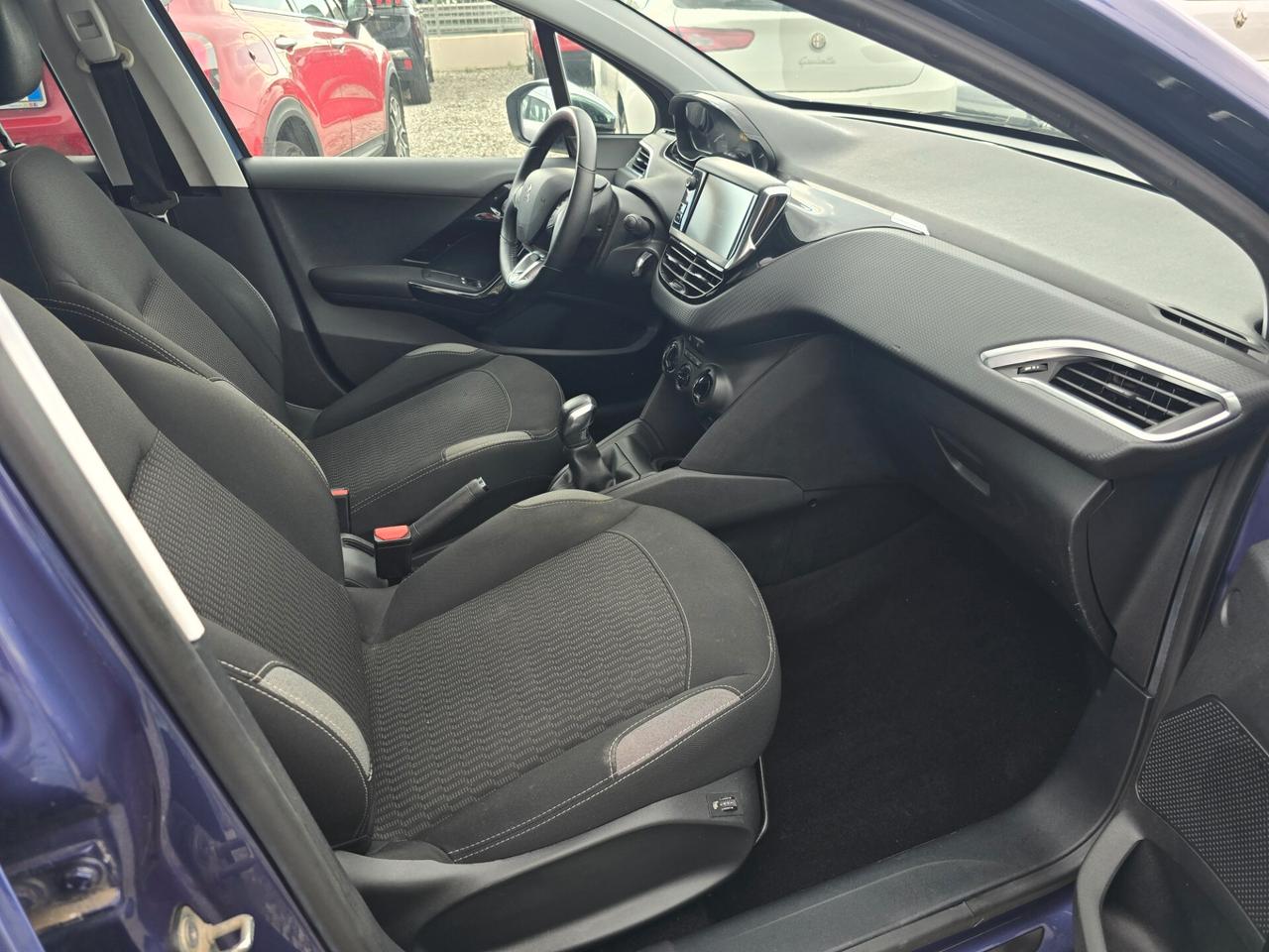 Peugeot 208 PureTech 82 5 porte style