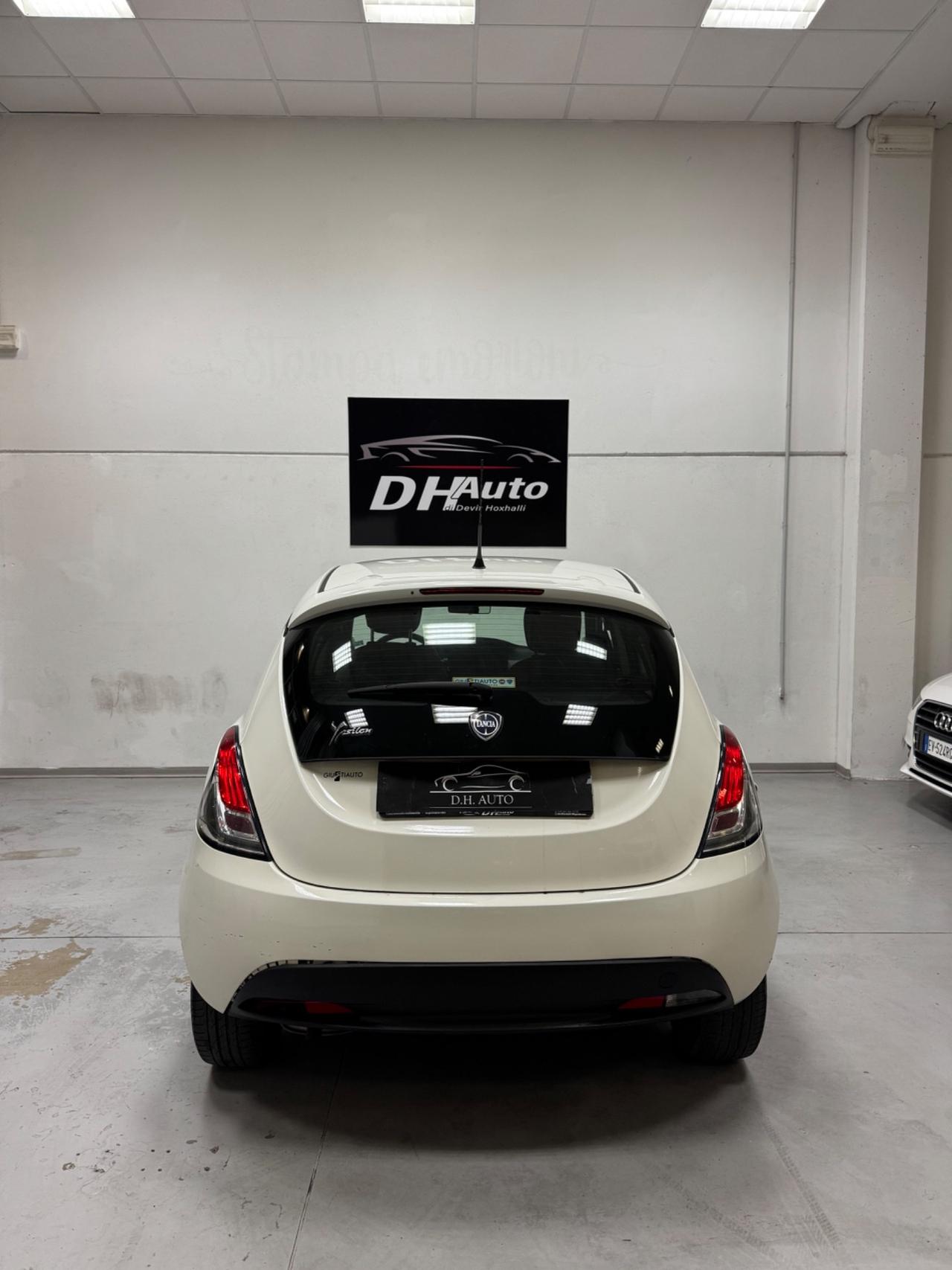 Lancia Ypsilon 1.2 69 CV 5 porte GPL Ecochic Platinum