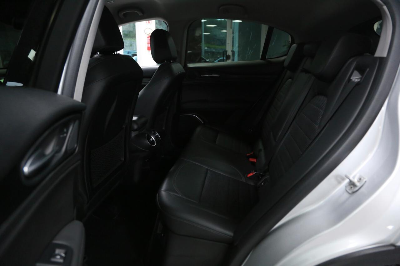 Alfa Romeo Stelvio 2.2 Turbodiesel 210 cv AT8 Q4 Super