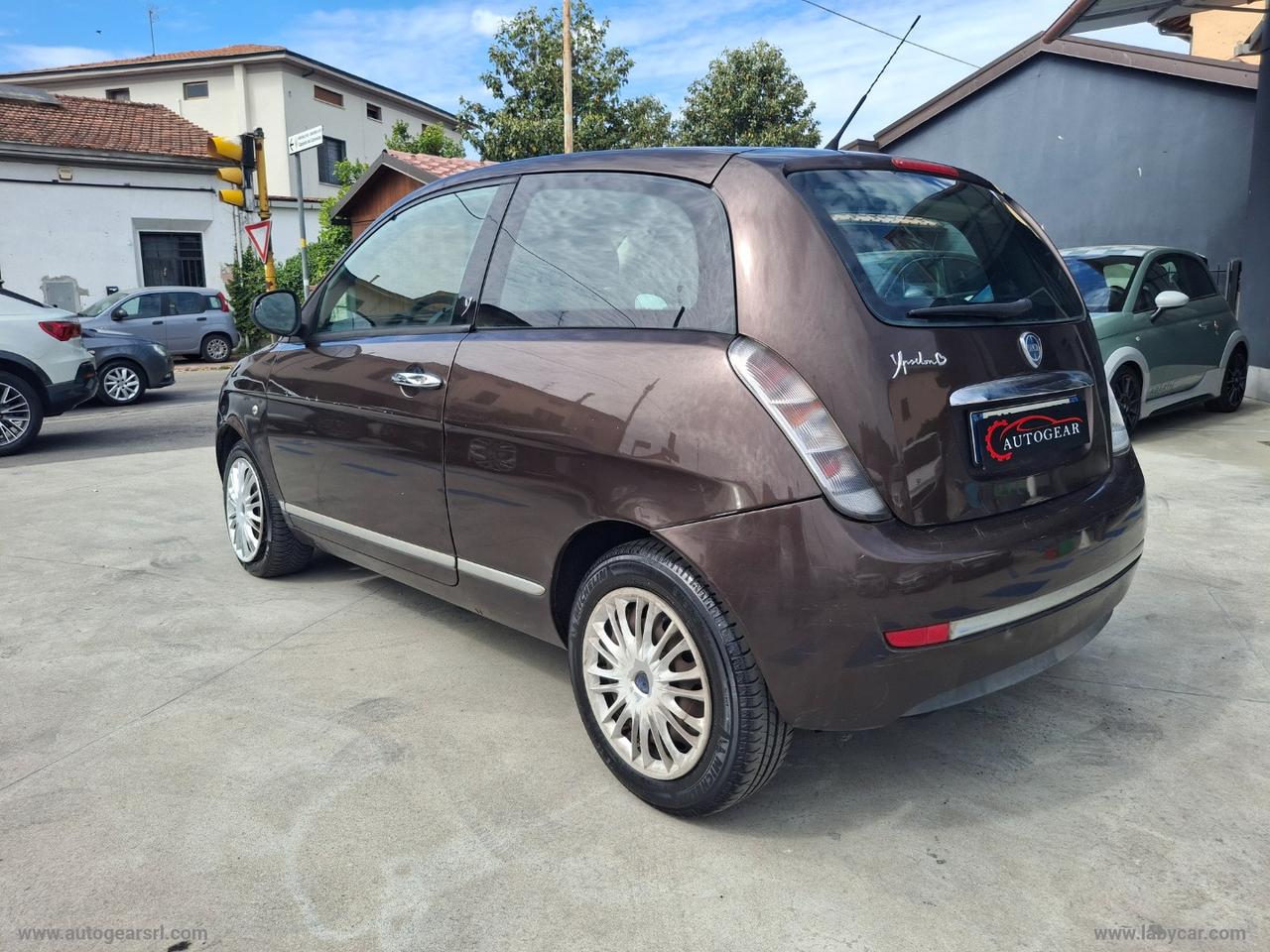 LANCIA Ypsilon 1.2 69 CV Platinum