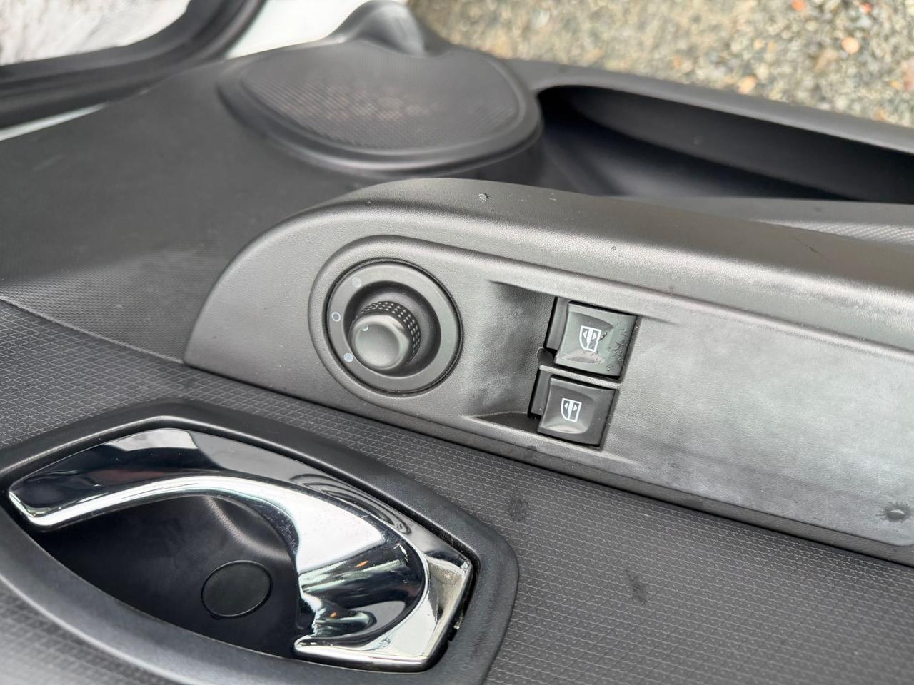 Renault Clio 1.5 dCi 75CV 5 porte Neopatentati