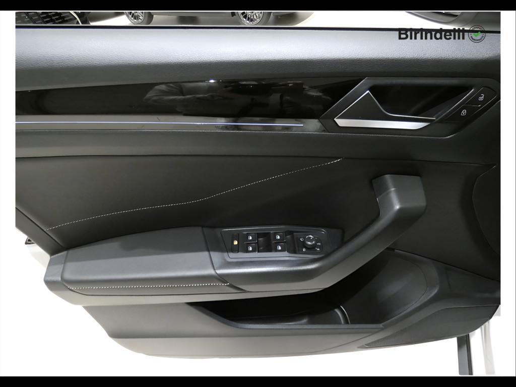 VOLKSWAGEN T-Roc 1ª serie - T-Roc 2.0 TDI SCR R-Line