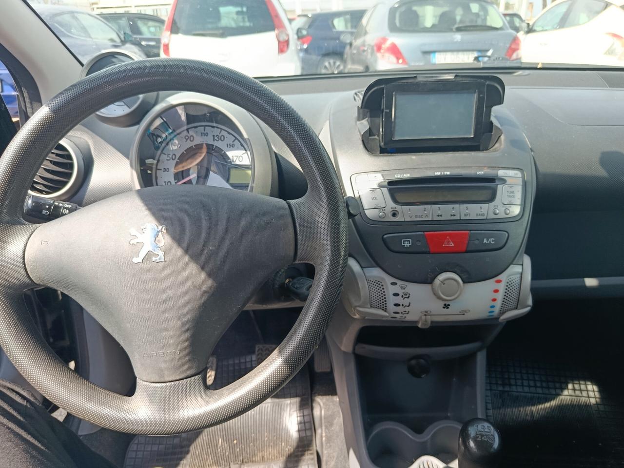 Peugeot 107 1.0 68CV 5p. Sweet Years