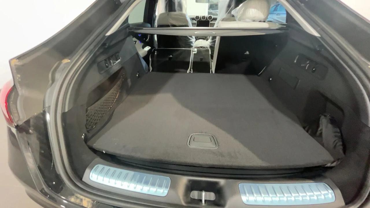 MERCEDES GLC COUPE 220 AMG LINE 4MATIC KM0