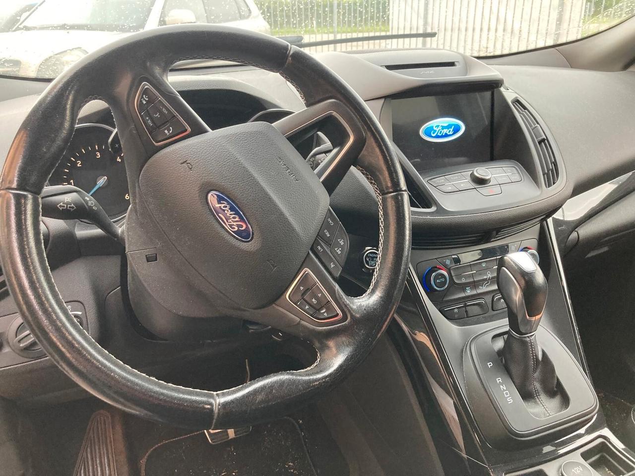 Ford Kuga 1.5 TDCI 120 CV S&S 2WD ST-Line