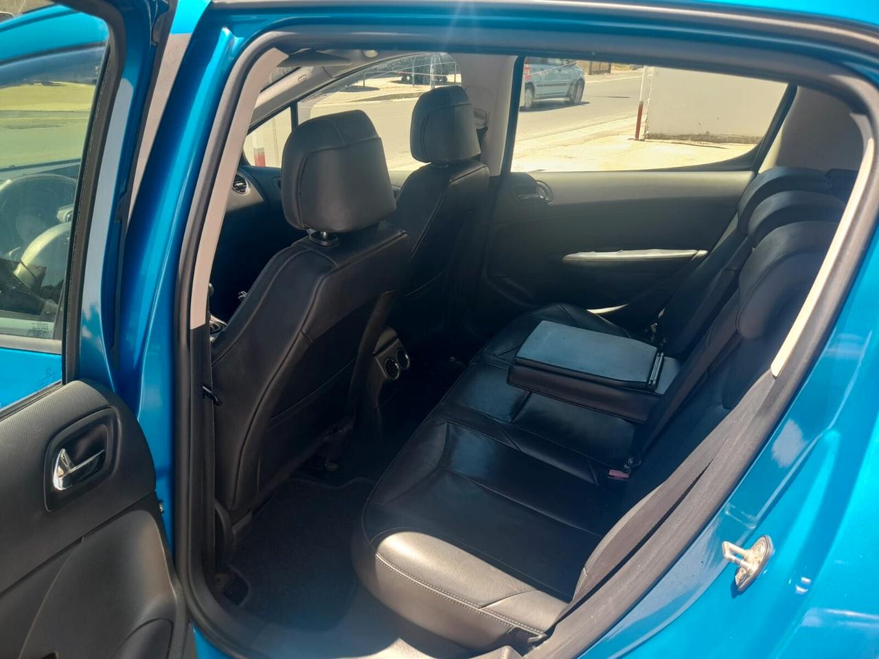 Peugeot 308 1.6cc diesel(PRIVATO)-2008