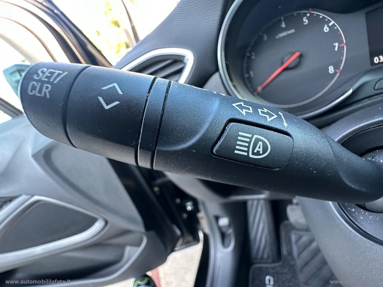 OPEL Crossland 1.5 ECOTEC D 110CV S&S Eleg. KM 37.800