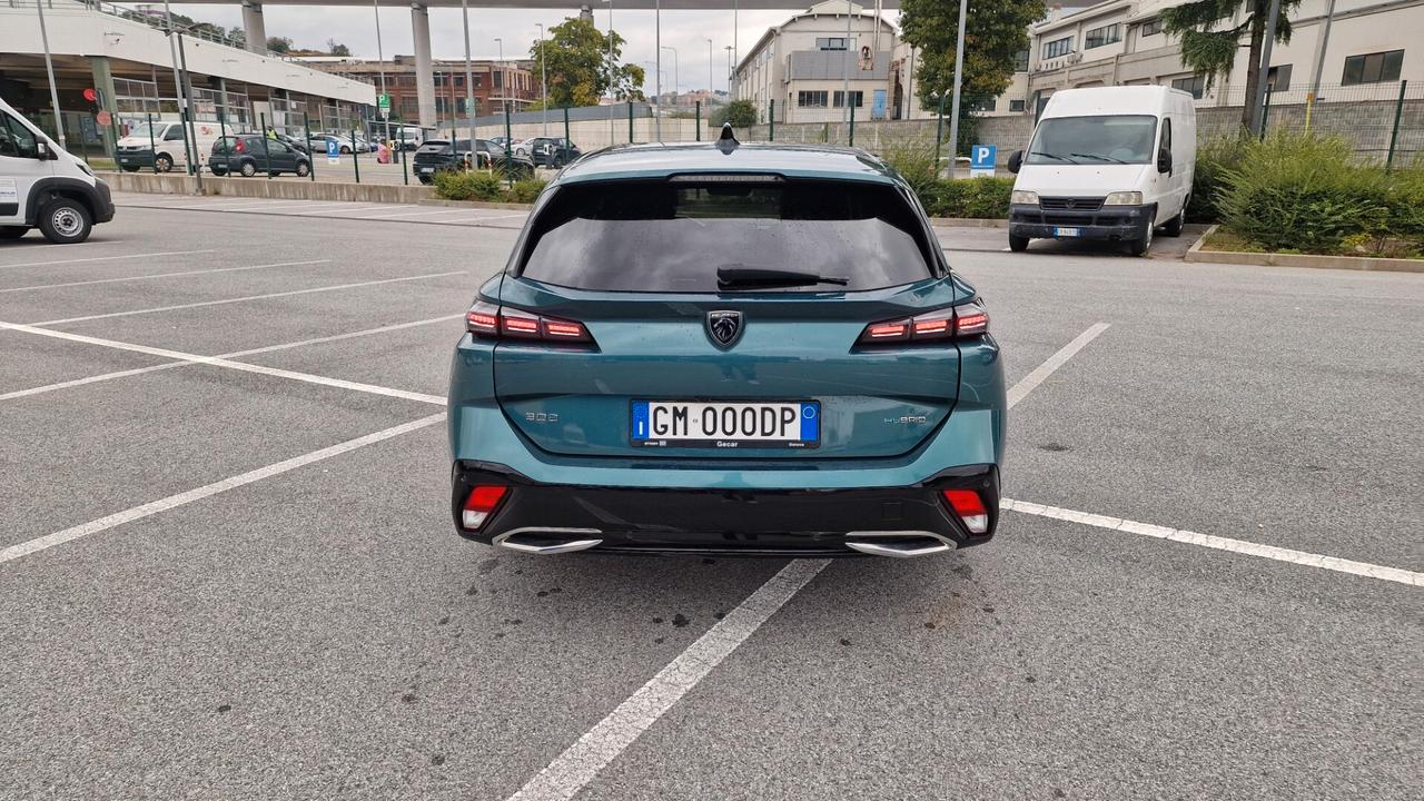 Peugeot 308 Plug-in Hybrid 180 e-EAT8 SW Allure Pack