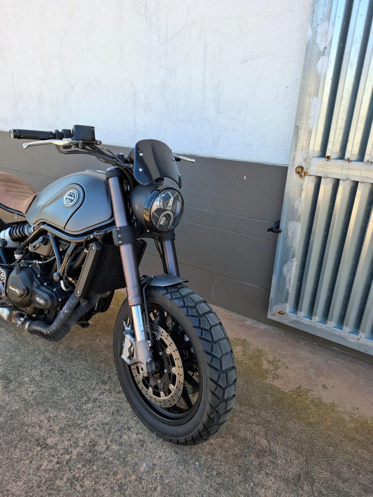 Benelli Leoncino 500