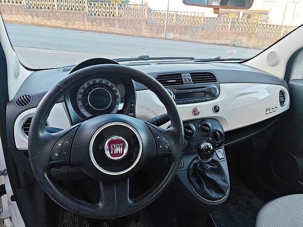 FIAT 500 1.2 Benzina Lounge *TETTO* - 2010
