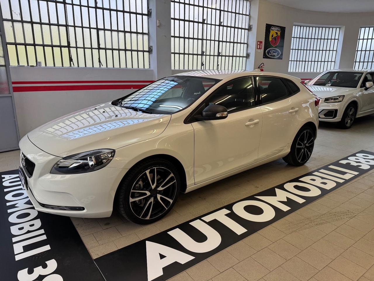 Volvo V40 D2 Geartronic Momentum