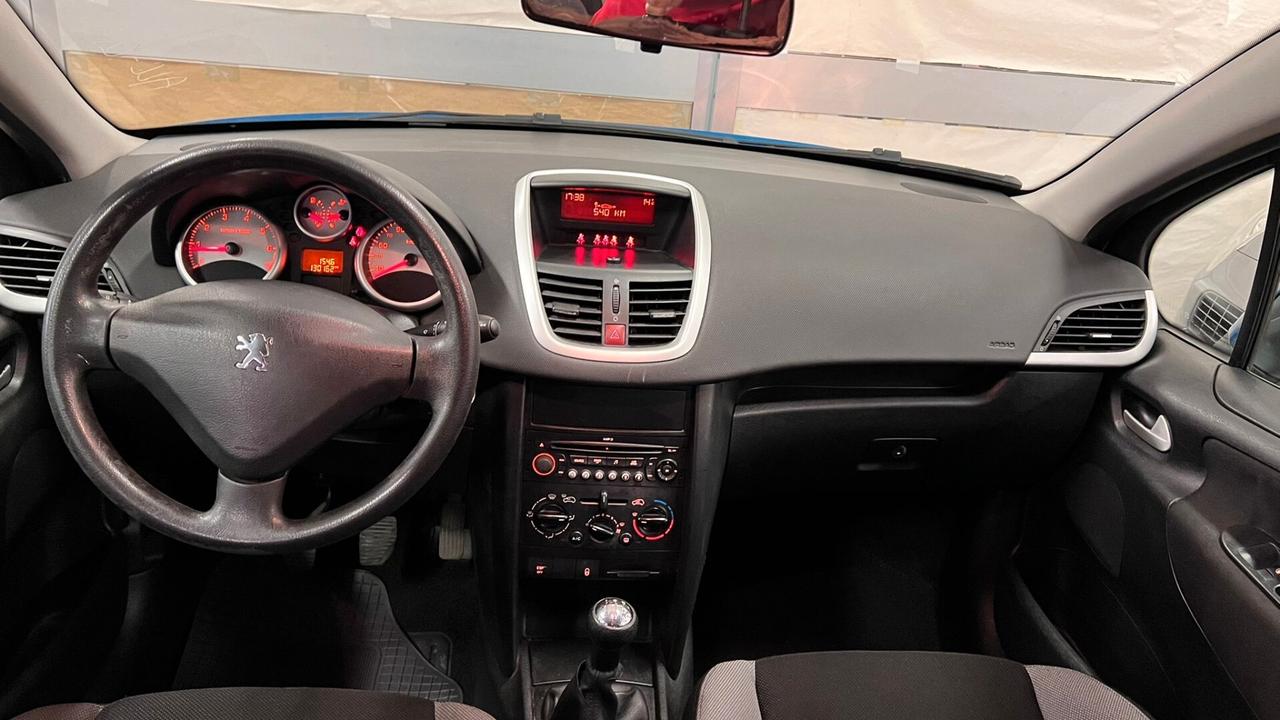 Peugeot 207 1.4 8V 75CV 5p. X Line ECO GPL