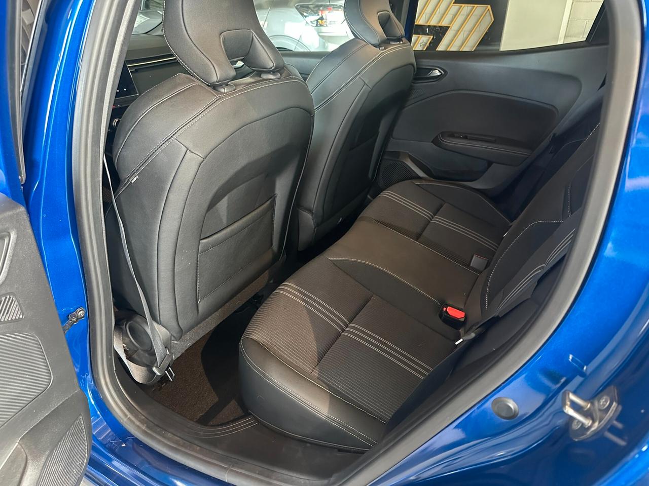Renault Clio Full Hybrid E-Tech 145 CV 5 porte Engineered