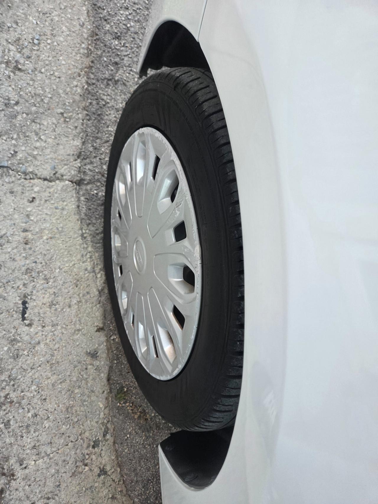 FORD KA 1.2 BENZINA 4 CILINDRI KM CERTIFICATI