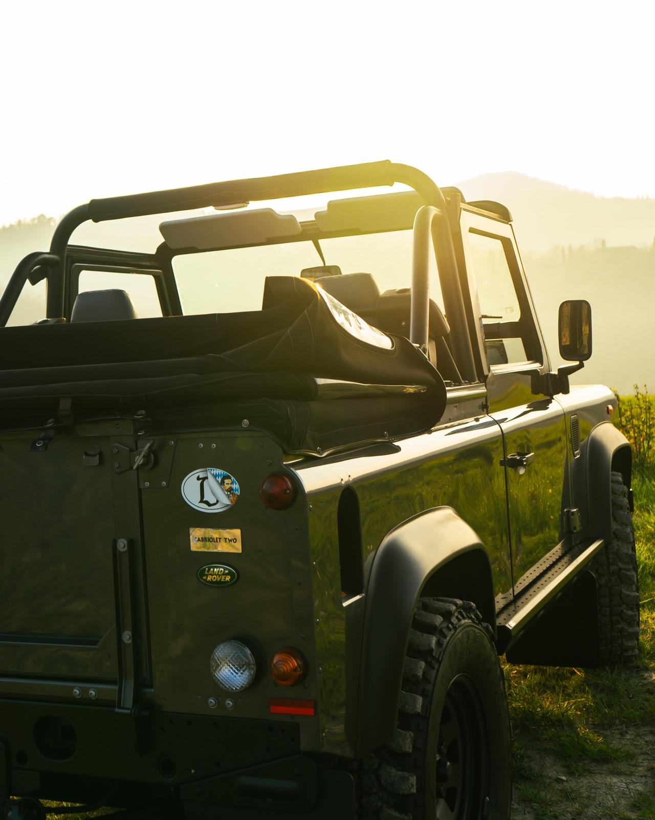 Land Rover Defender Cabriolet Limited Edition 200 Worlwide