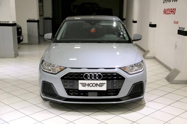 Audi A1 25 1.0 tfsi Identity Black s-tronic