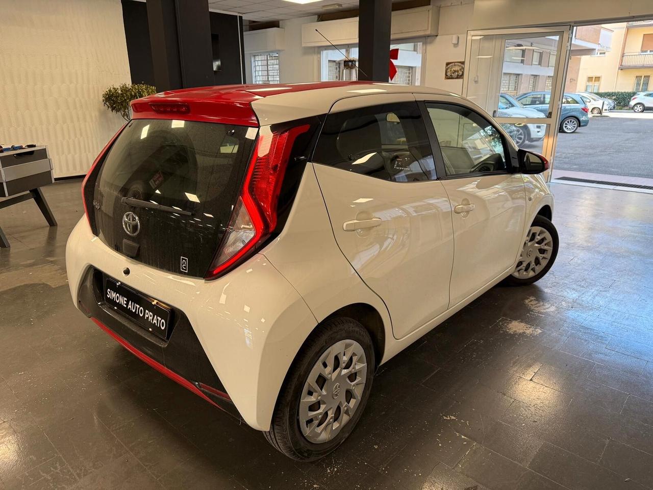 Toyota Aygo 1.0 VVT-i 72 CV 5 porte x-cite