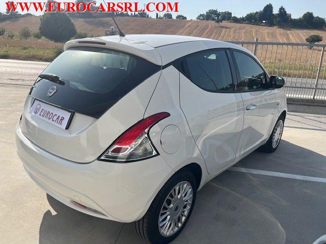 LANCIA Ypsilon 1.2 69 CV 5 porte Silver