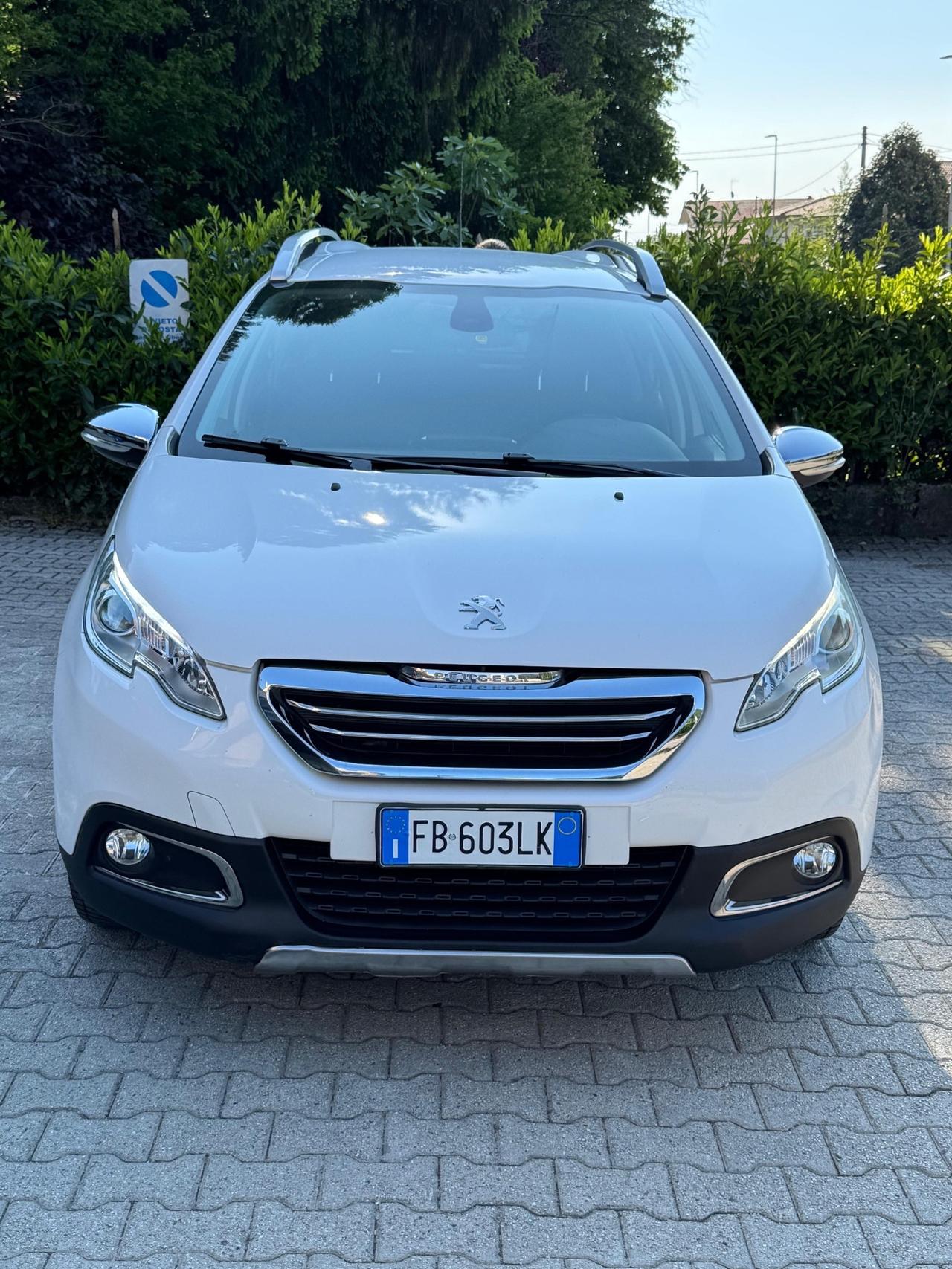 Peugeot 2008 BlueHDi 100 Black Matt