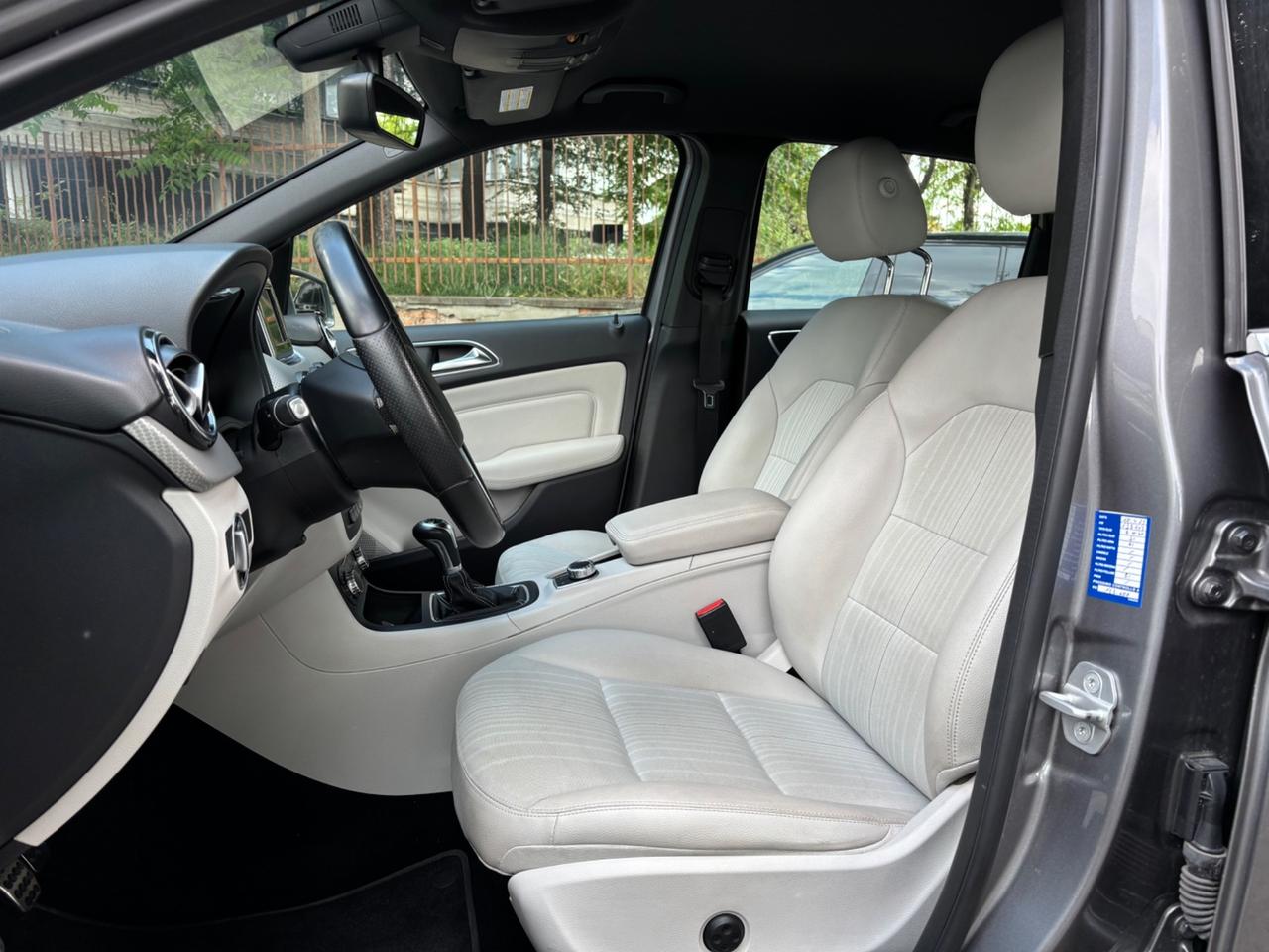 Mercedes-benz B 200 BlueEFFICIENCY Premium