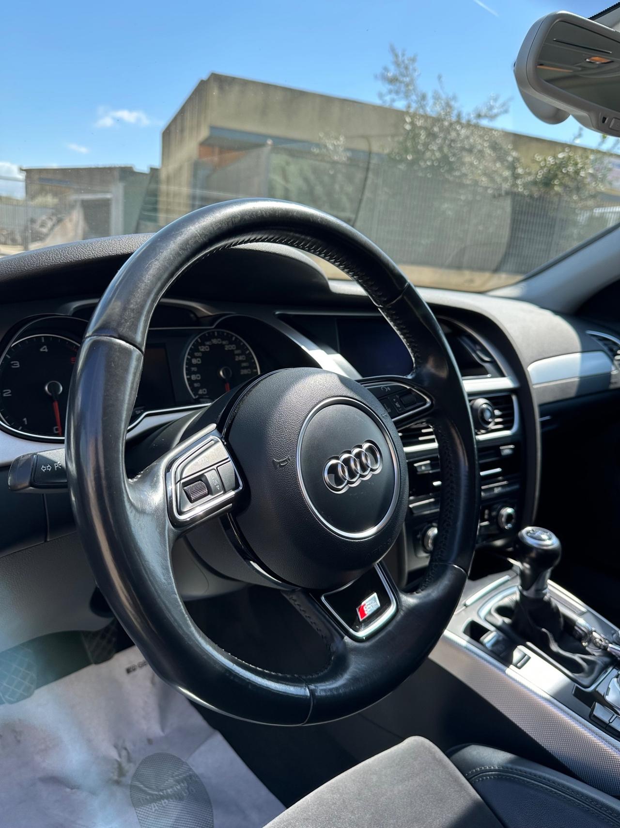 Audi A4 S-line 2.0 150cv