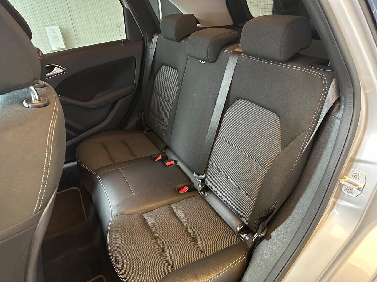 Mercedes-benz B 180 Sport/Automatic